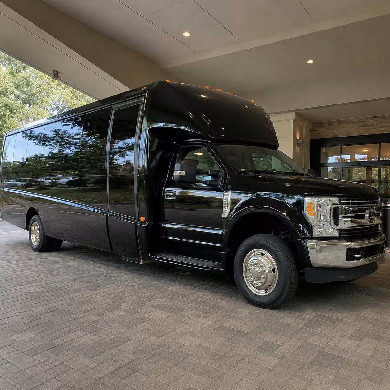 15 passenger minibus